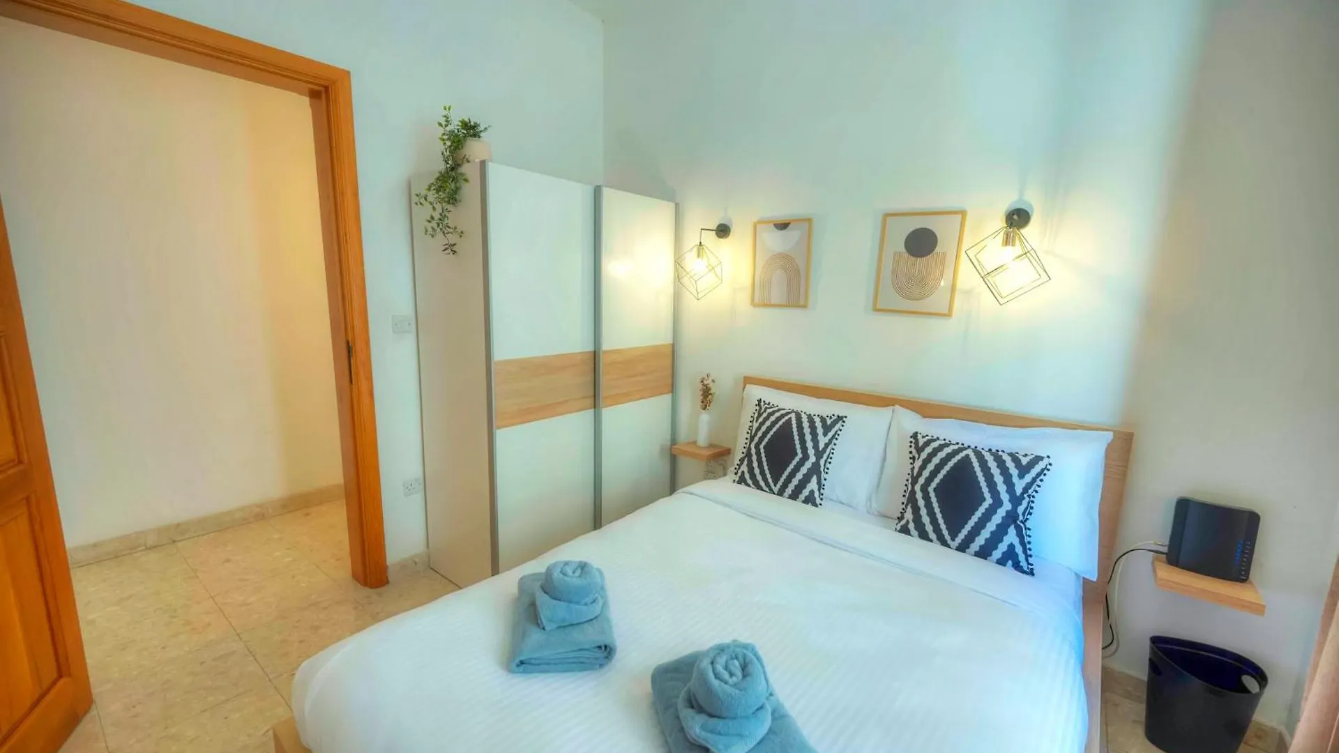 Large & Cozy Flat, Spacious Yard, Near Beach Pmic1-2 Sliema 0*,