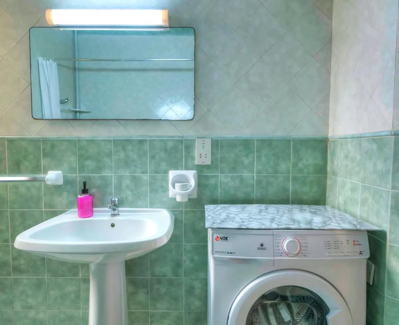 Large & Cozy Flat, Spacious Yard, Near Beach Pmic1-2 Sliema Apartment